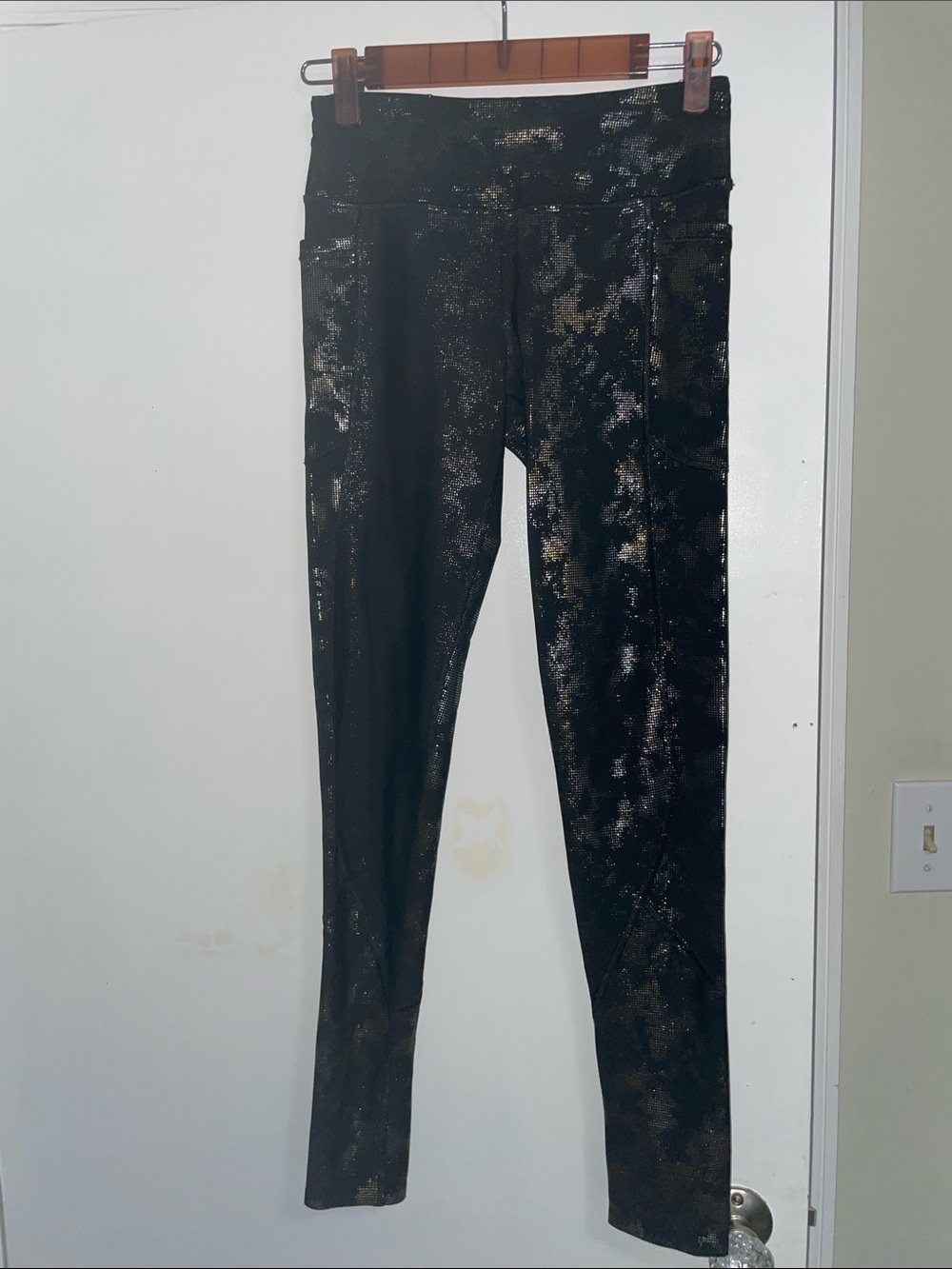 New- VSP- Black Metallic-Print Women's High-Waist Leggings